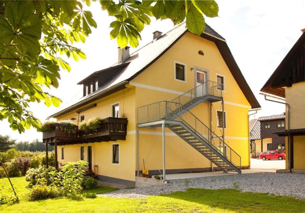 Privatzimmer Familie Pair/Schmoll Шпиталь-ам-Земмеринг Экстерьер фото